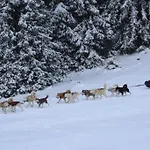 Laurieraphael Nyaraló Pugny-Chatenod